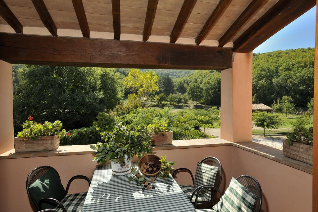 Agriturismo Il Corniolo Cenerente Værelse billede
